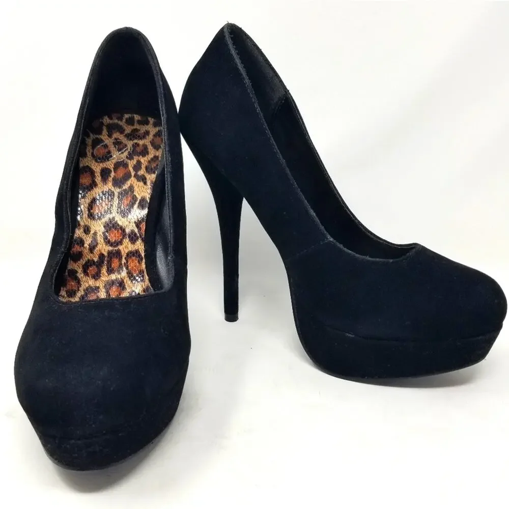 D Black‎ Velvet Platform Heels Size 6 1/2